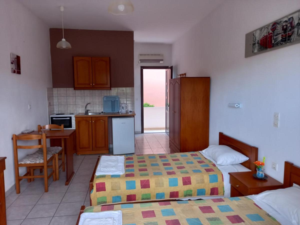 Kostas Apartment *